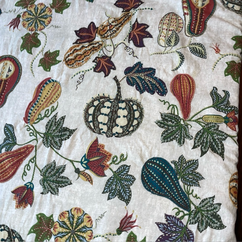 Pottery Barn Aldo Pumpkin Leaves Embroidered Table Throw Fall/Thanksgiving